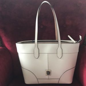Dooney & Burke Pocketbook